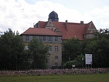 An image of the Johann-Georg and Ludwig buildings from the south. The former is visible in the foreground, the latter in the background.