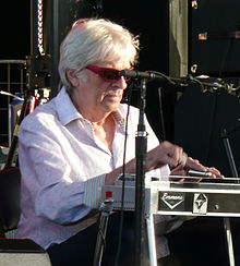 Ben Keith on stage with Neil Young, Cologne 2009