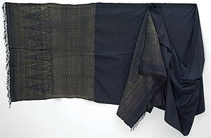 Selendang, Long silk scarf from Aceh, Sumatra. The ends are decorated with weft thread from the golden thread (songket) of the ceremonial shawl c. 1900.