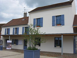 The town hall in Jaignes
