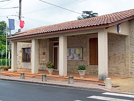 The town hall in Soussac