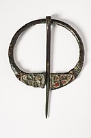 Bronze zoomorphic penannular brooch, Co. Antrim, 6th century AD. The Hunt Museum (Limerick, Ireland).
