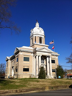 East façade of the Chickasaw County Courthouse in Houston