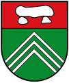 Unter rotem Schildhaupt, belegt mit einem silbernen Hünengrab (Ganggrab), in Grün drei silberne Leistensparren.