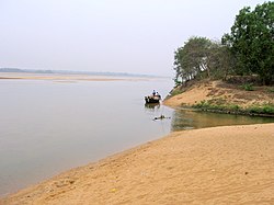 Damodar River in the lower reaches of the Chota Nagpur Plateau; Amulya Pratap Singh in dry season