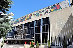 Palacio de Congresos im Mai 2017 mit Mosaik von Joan Miró