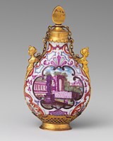 Scent bottle with gold mounts, c. 1730, Du Paquier period