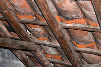 Roof tiles, note that all tiles are visible from within (Dutch:'onbeschoten dak')