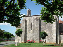 The church in Saint-André-de-Lidon