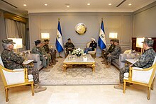 René Merino Monroy and Nayib Bukele in a meeting with members of the Armed Forces of El Salvador