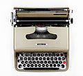 Olivetti Lettera 22 Typewriter (Marcello Nizzoli)