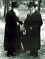 Rabbiner Chaim Ozer Grodzinski (rechts), zusammen mit Rabbiner Shimon Shkop
