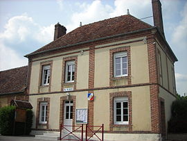 The town hall in Saint-Pierre-des-Loges