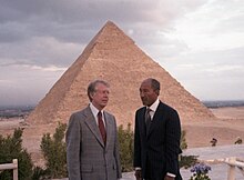 Carter_and_Sadat_at_the_Pyramids_(10729678004)