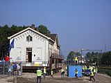 Building arriving at its new location, August 24, 2007