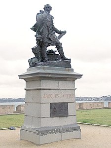 Monument to Jacques Cartier (1905), remparts of Saint-Malo.