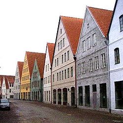 New houses soon ready to receive their tenants in 1991 Jakriborg