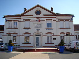 The town hall in Mirandol-Bourgnounac