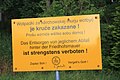 Obersorbisch-deutsches Hinweisschild in Nebelschütz