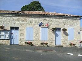 The town hall in Saint-Sorlin-de-Conac