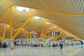 Interior of Terminal Four of Barajas Airport in Madrid, by Richard Rogers (2007)