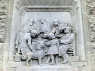 Relief of the waiting room and the station restaurant of the first and second classes.