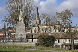 Church and memorial in Vilosnes-Haraumont
