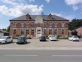 The town hall and schools of Clastres