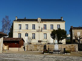 The town hall in La Douze