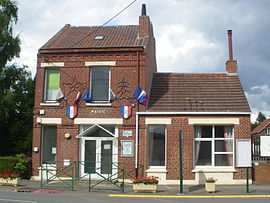 The town hall of Estevelles