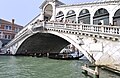 Brückenbogen der Rialtobrücke (Venedig)