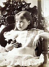 Olga als kleines Mädchen
