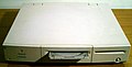 Macintosh Quadra 660AV mit Caddy-Laufwerk