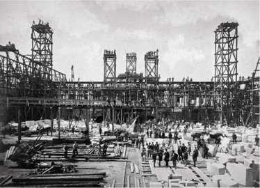 Assemblage of the scaffolding (1875)