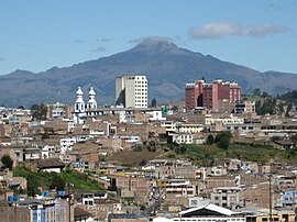 Ipiales mit dem Vulkan Chiles im Hintergrund