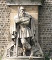 „Chasseur à pied“, Skulptur von Auguste Arnaud (1825–1883). Ursprünglich an der Pont de l’Alma, befindet sie sich jetzt an einer Außenmauer der Redoute de Gravelle am Bois de Vincennes im Osten von Paris.