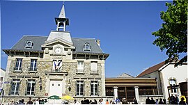 The town hall in Cernay-lès-Reims