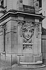 Die Sprea als personifizierte Allegorie der Spree an der Brunnenrückwand des Palais Staudt in Berlin-Tiergarten