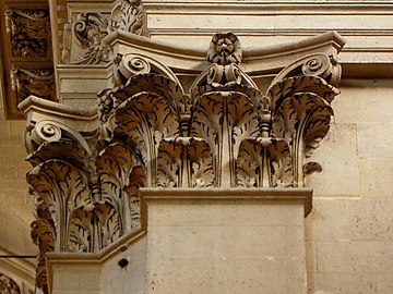 Decoration of a column capital