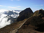 A cloud layer around Pico das Torres