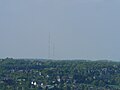 Die beiden Sendemasten vom rund 12 km entfernten Toelleturm in Wuppertal aus gesehen