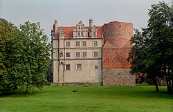 Pęzino Castle