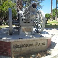 Another sFH 02 howitzer, this one confiscated by the US after World War I and now located in Sierra Madre Memorial Park.