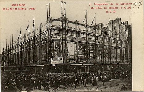 The Grand Bazar on the Rue de Rennes on its opening day (1906)