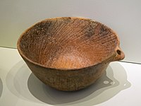 File:Early Minoan pottery, 3000-2600 BC