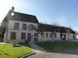 The town hall in Saint-Maixme-Hauterive