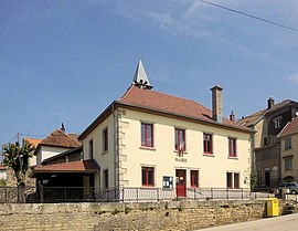 The town hall in Montécheroux