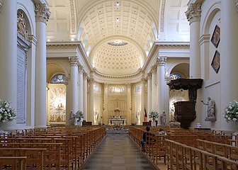 Interior of the nave and choir
