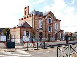 The town hall in Sury-aux-Bois