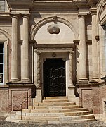 The door of the stair tower of the Hôtel d'Assézat (1555-1557 or/and after 1560).